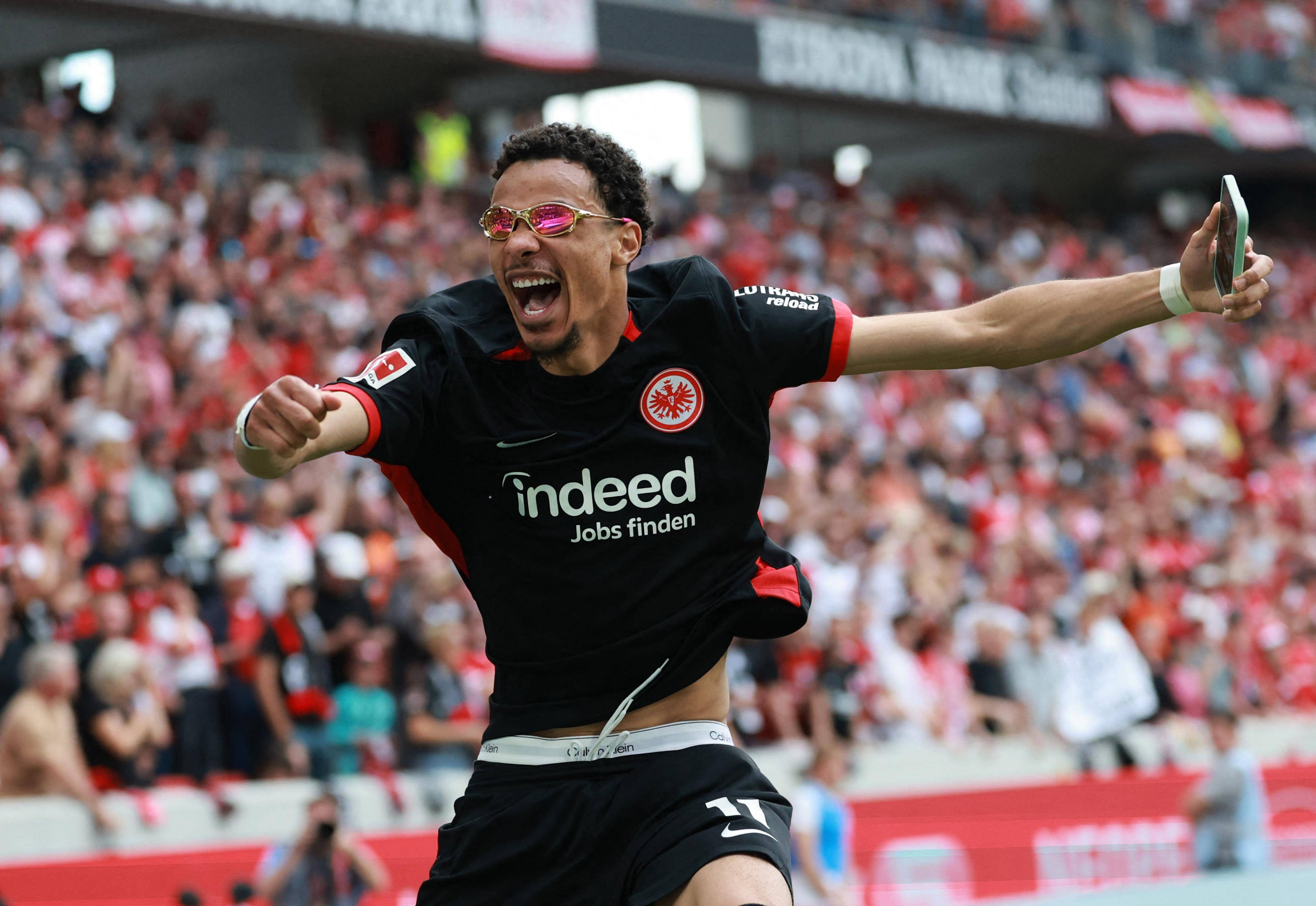 包含欧篮联清晨走向成谜；法兰克福远射贴柱；态度坚定；球队文化再被提及的词条-开云app