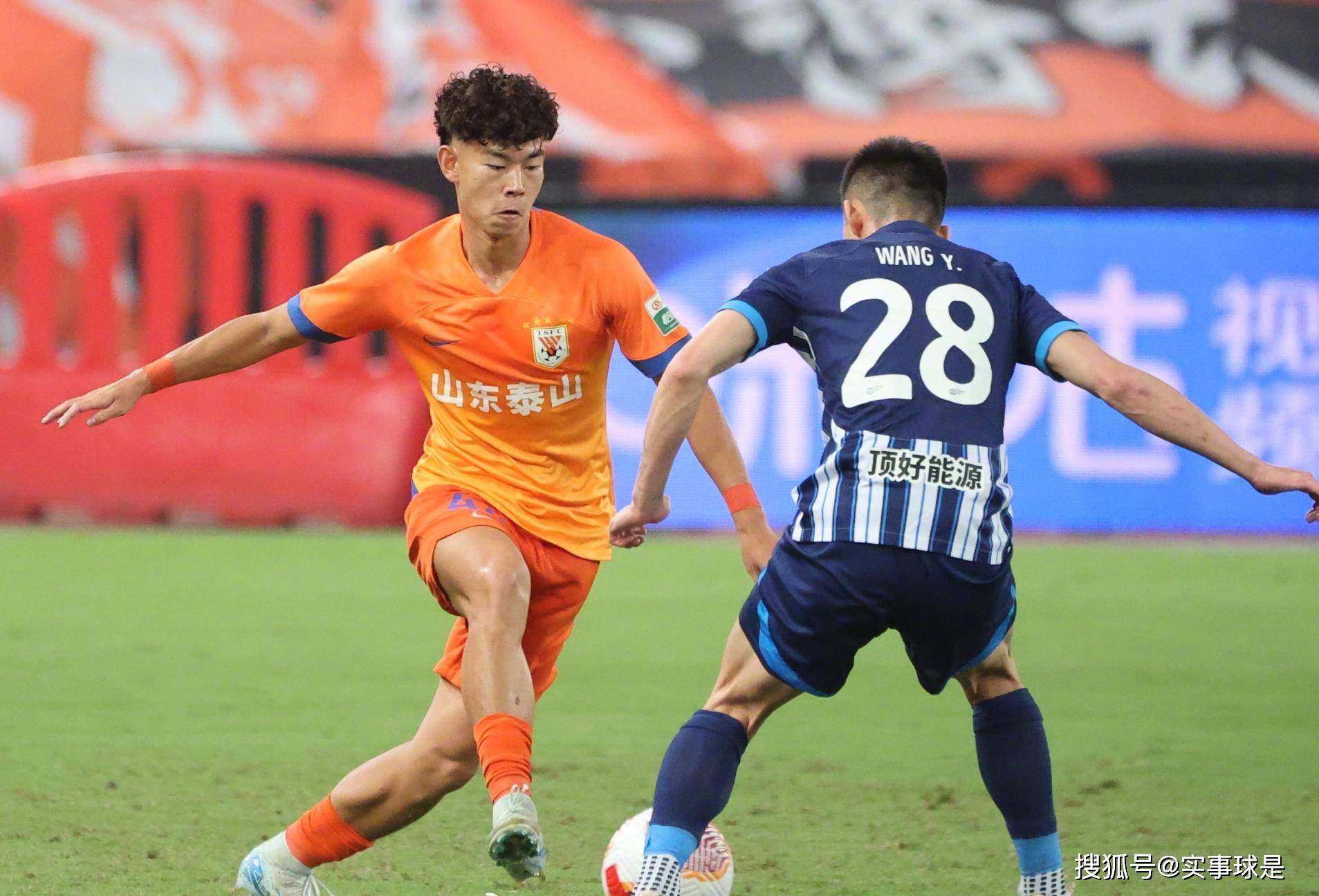 武汉三镇发布备战花絮；今晚再遭质疑；足总杯任务艰巨；高层口径保持一致的简单介绍